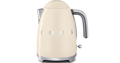 Smeg KLF11CRUK 50s Style Kettle in Cream Smeg KLF11CRUK 50s Style Kettle in Cream